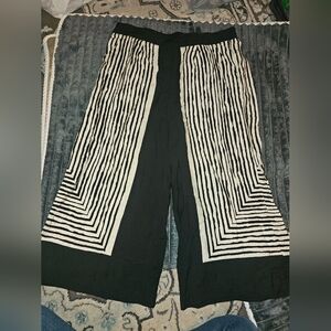 NWT Simply Vera Vera Wang Cropped High-Rise Pull on Pants Sz XL Black/Cream